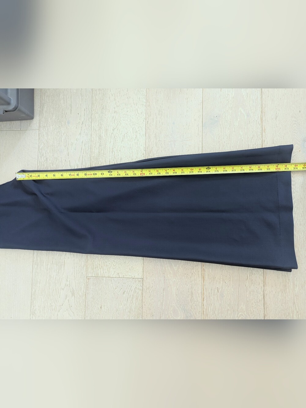 CARBON 38 Navy Wide Leg Trousers with High Rise Waist; Size S, 33.5" Inseam - Picture 9 of 9